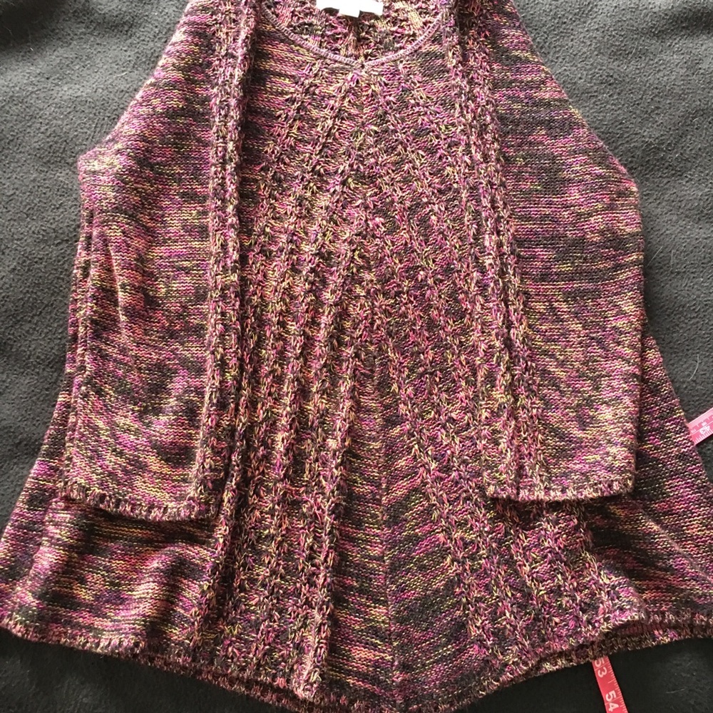 Maroon cableknit embellished sweater 3/4 sleeves